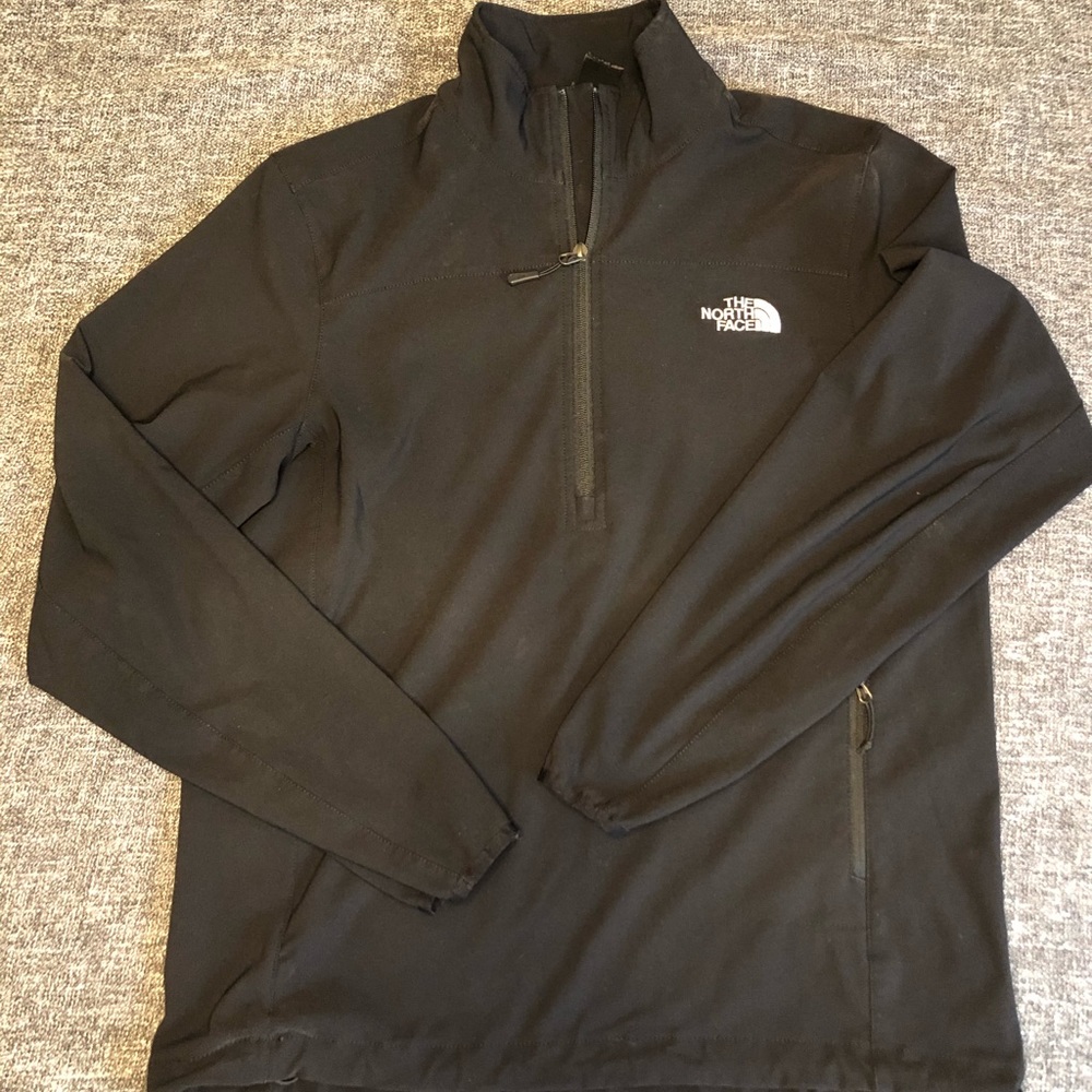 **Men’s North Face 1/4 Zip**